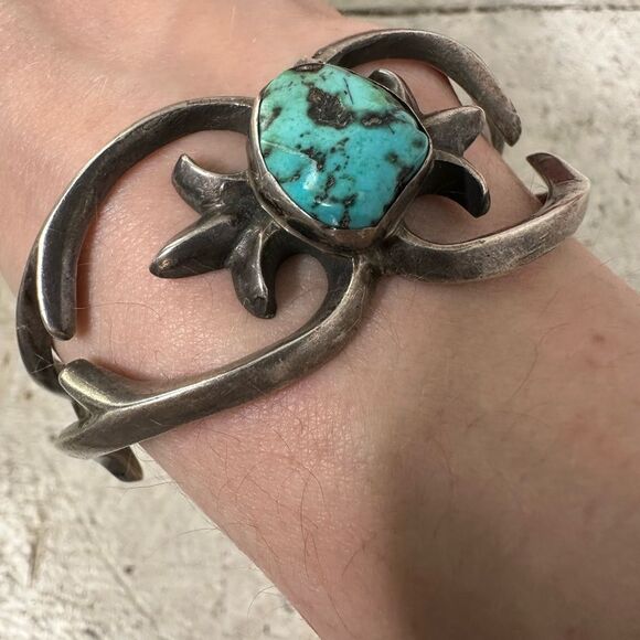 Sold - Picture 2 of 10